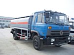 东风153加油灌车