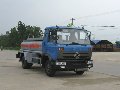 东风EQ1080加油车