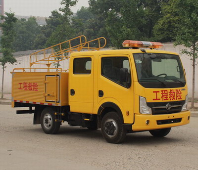 东风多利卡检修车