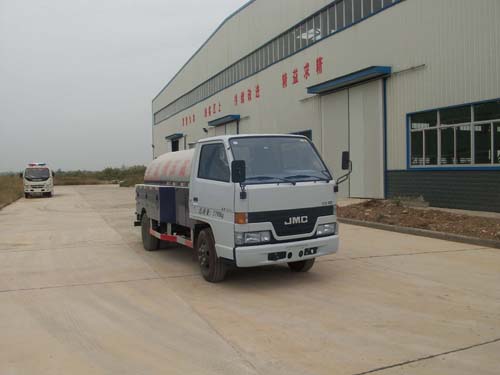 江铃顺达清洗车