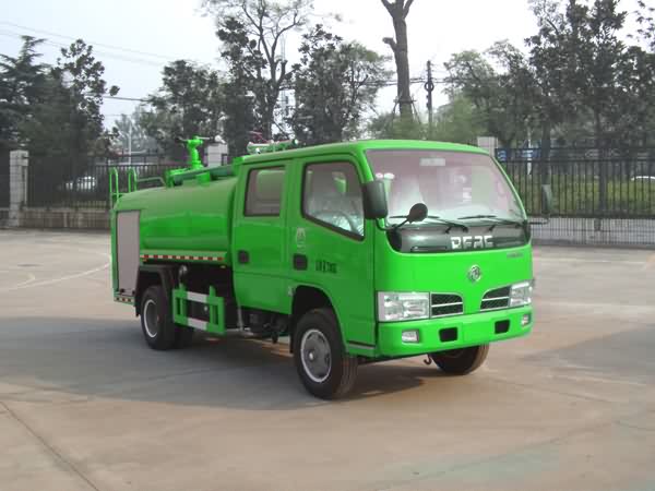 东风多利卡3吨双排座消防洒水车