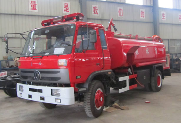 8吨森林消防农药喷洒车