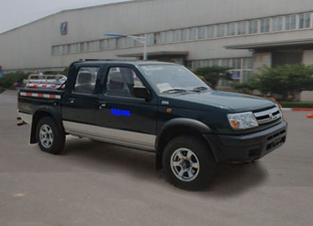 日产(NISSAN)皮卡绿化喷洒车
