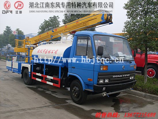 东风多利卡高空作业带洒水车