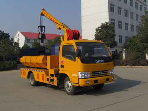 东风锐铃清淤车